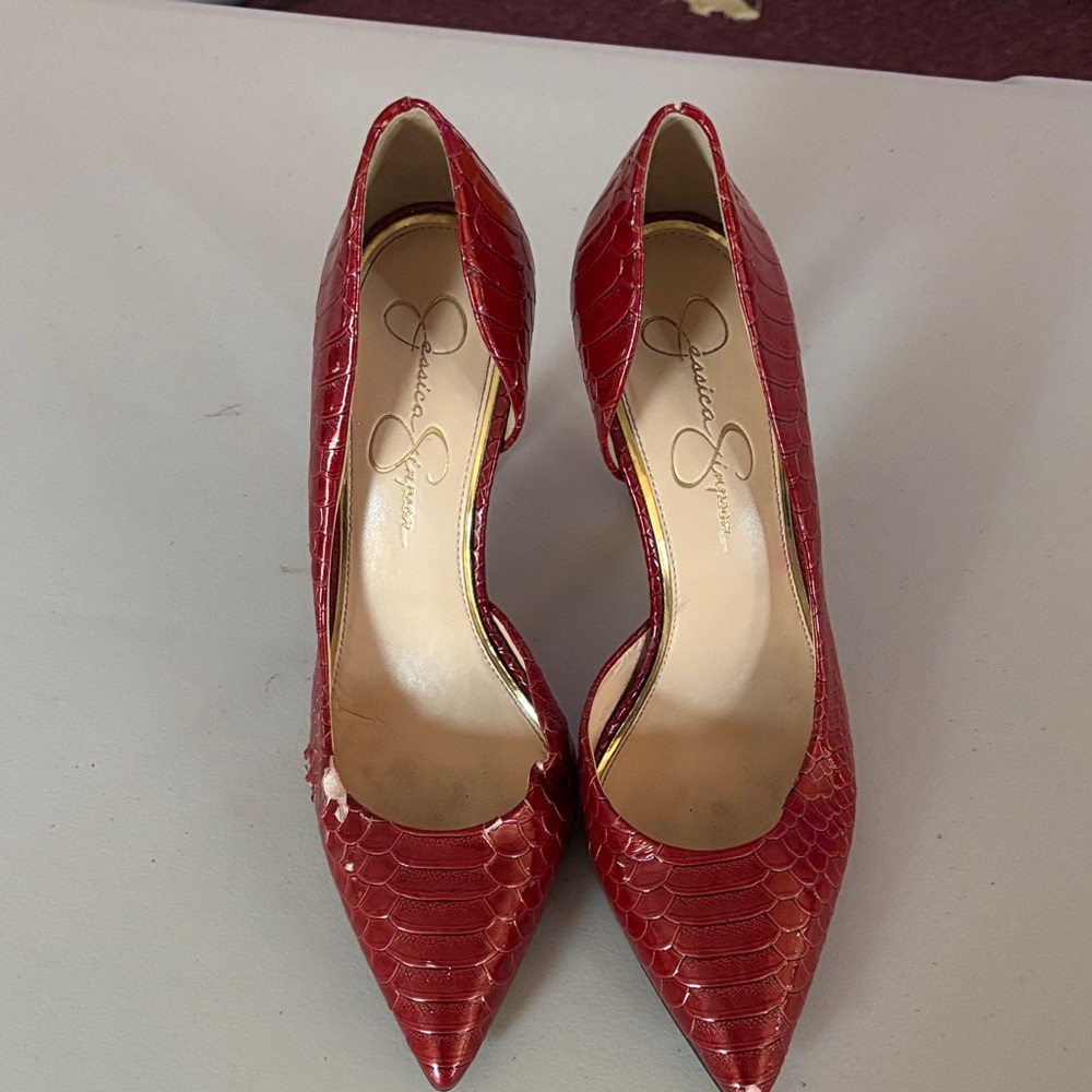 Jessica Simpson Red Croc-Embossed Heels
